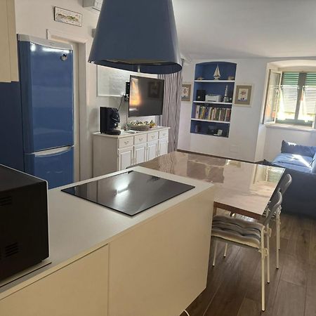 Appartamento La Casa Di Chiara Porto Azzurro Exteriér fotografie